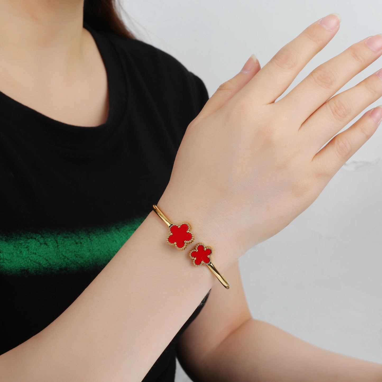 18K Gold Plated Clover Flower Bangle