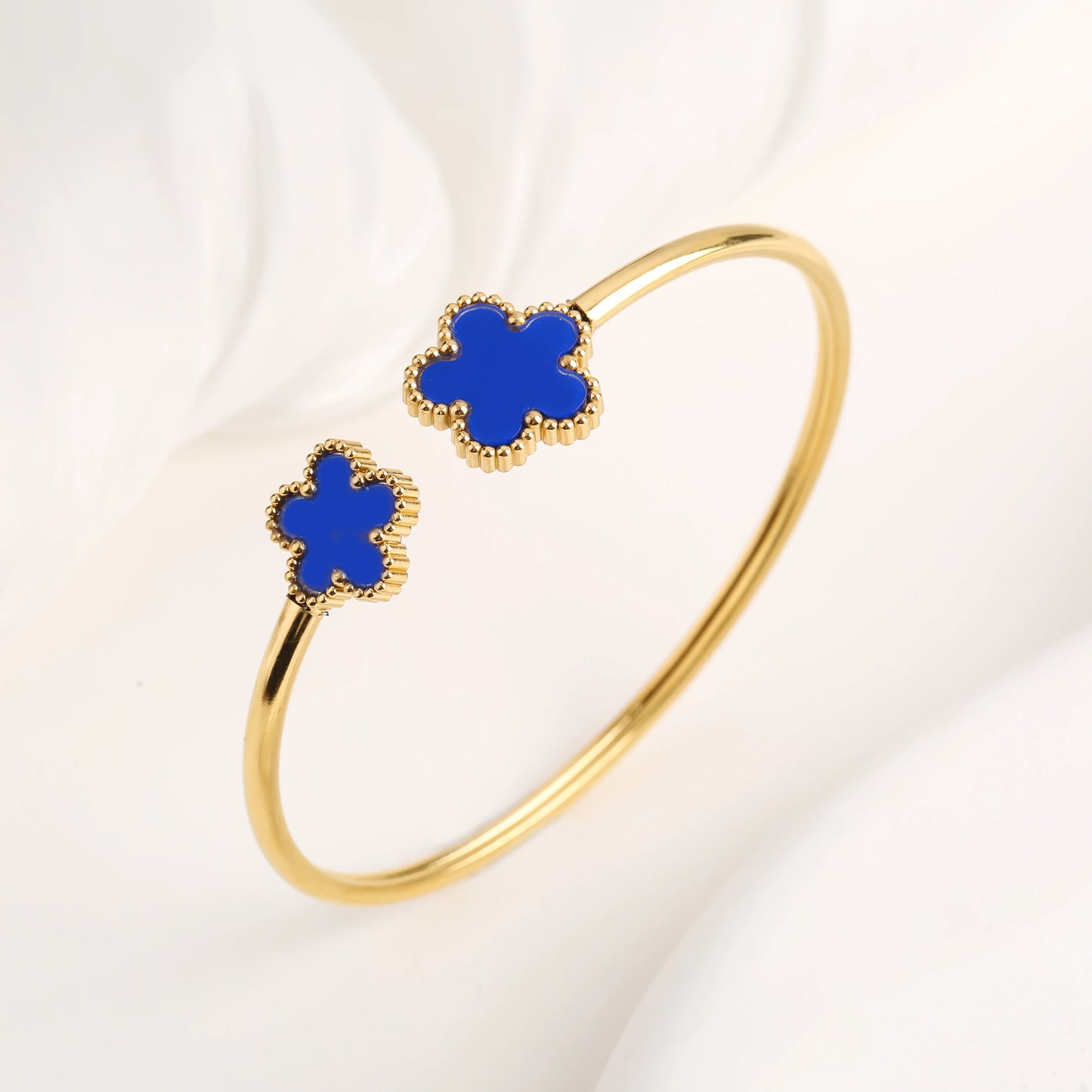18K Gold Plated Clover Flower Bangle