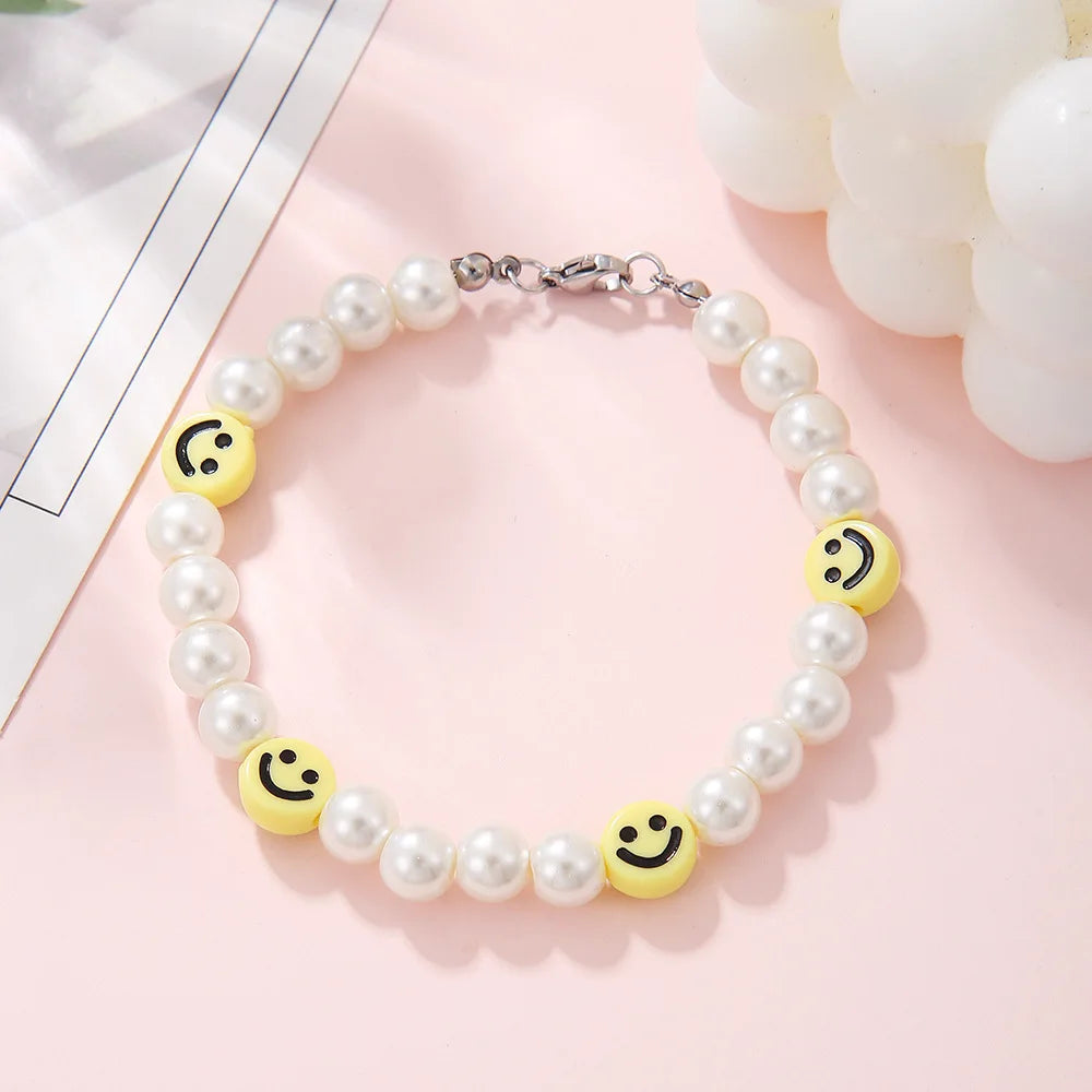 Retro Smiley Pearl Bead Bracelet