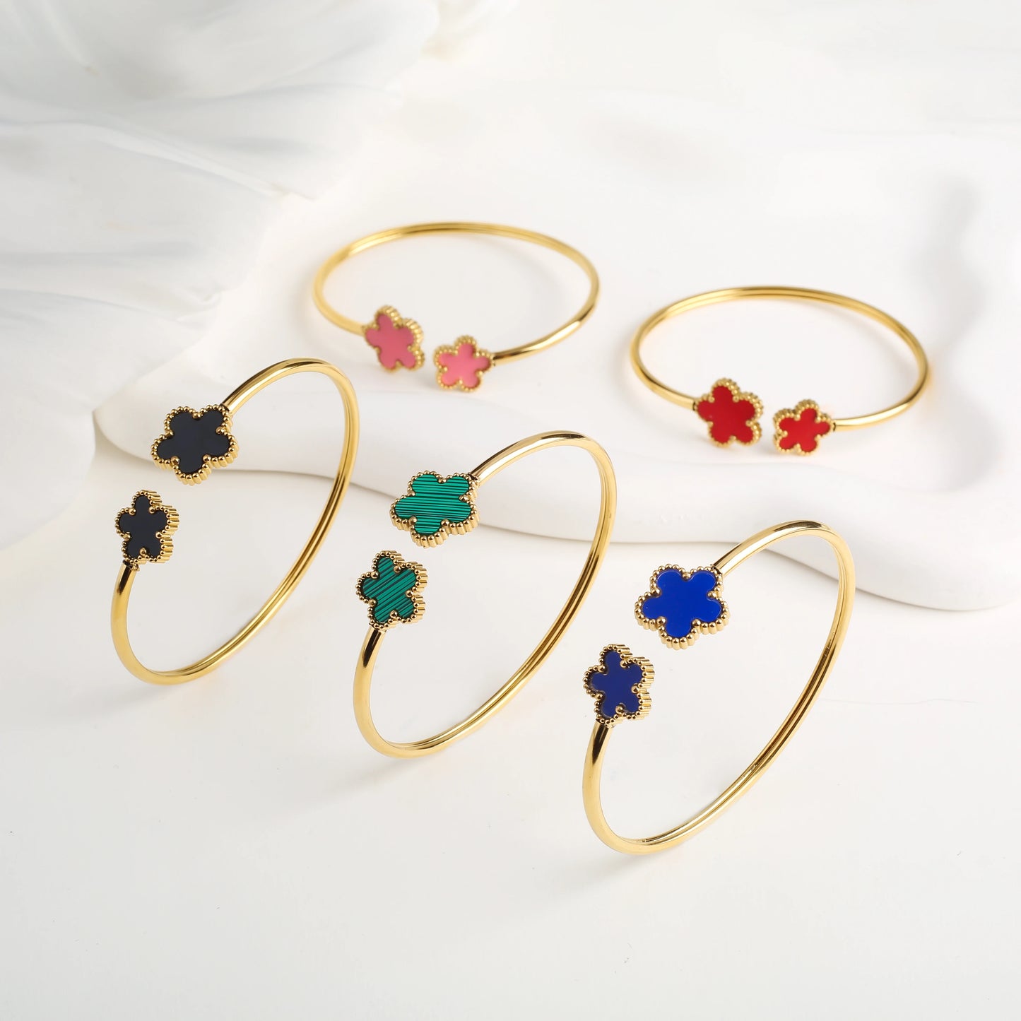 18K Gold Plated Clover Flower Bangle