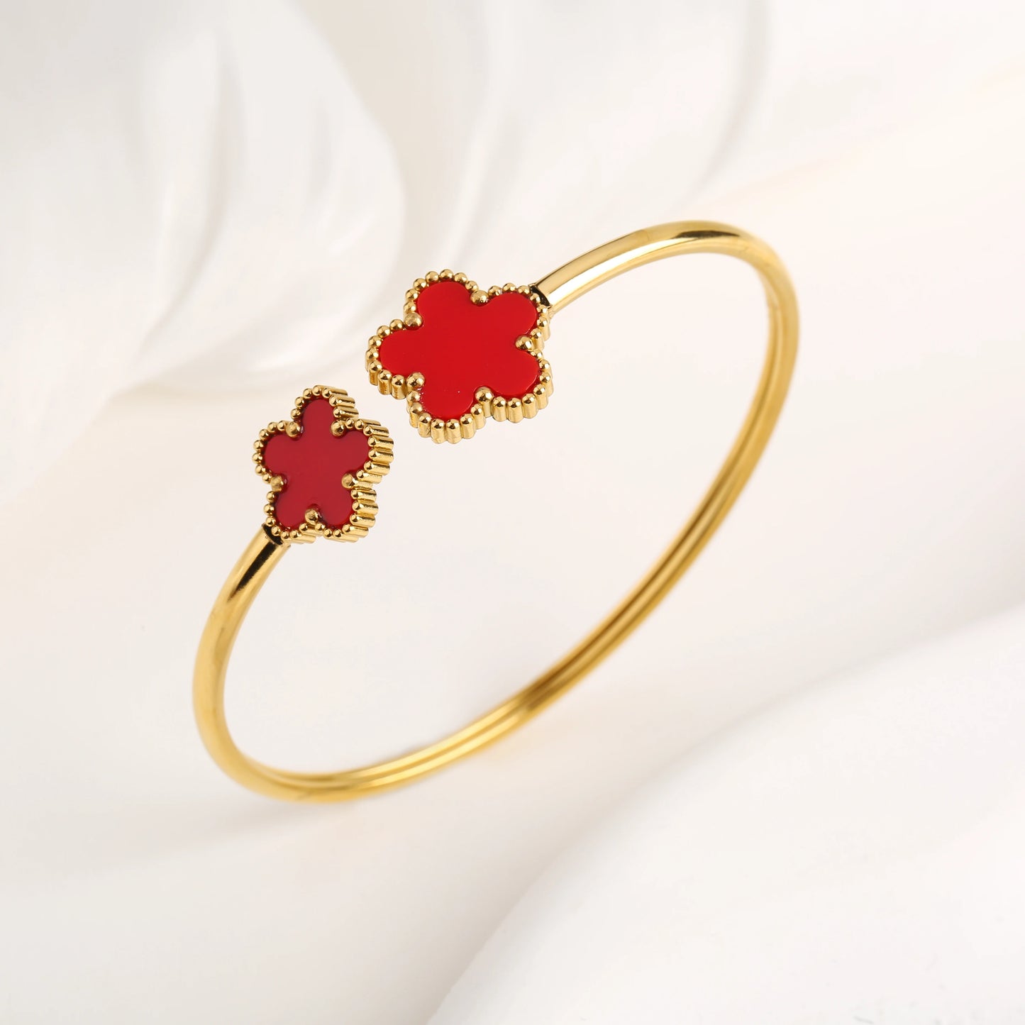 18K Gold Plated Clover Flower Bangle