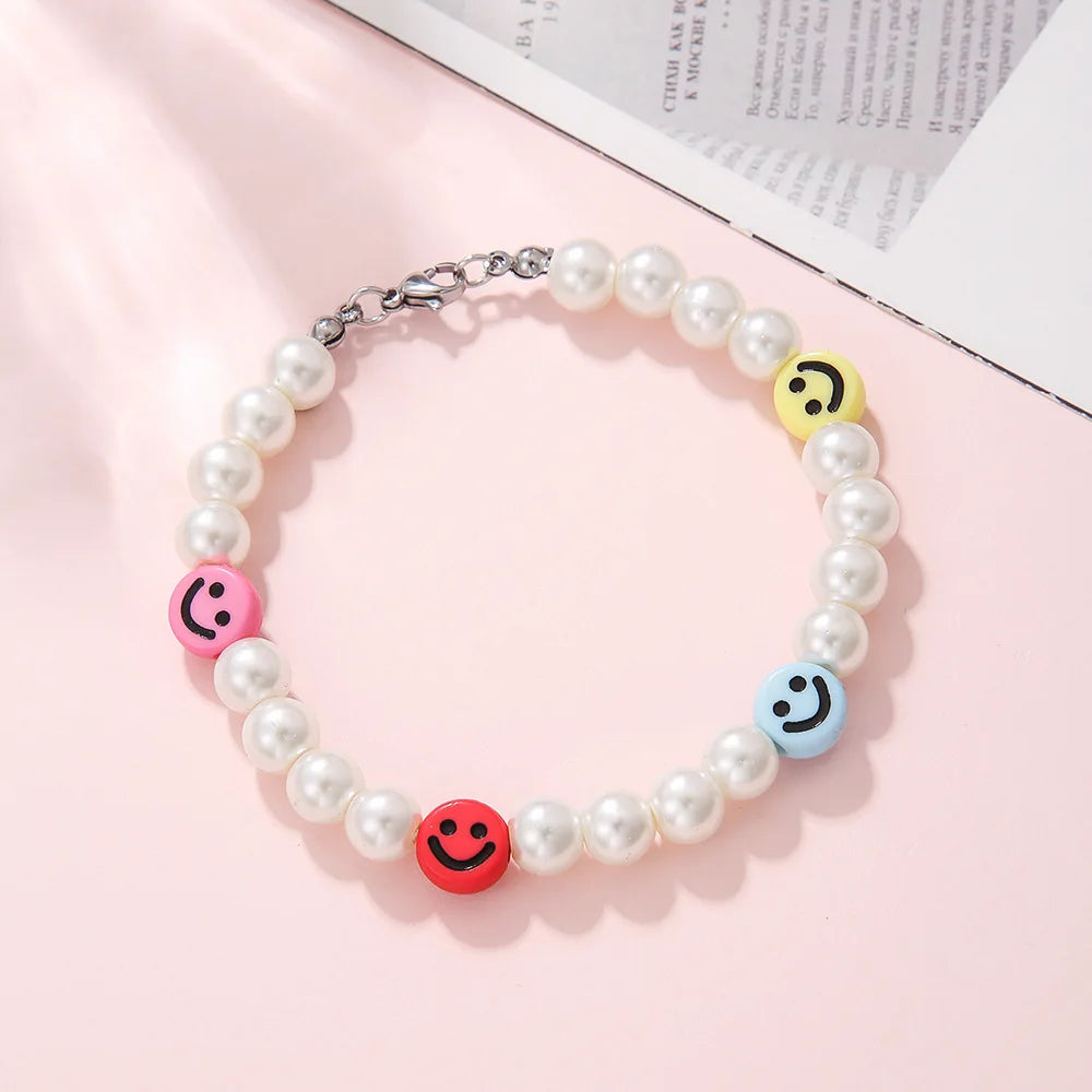 Retro Smiley Pearl Bead Bracelet